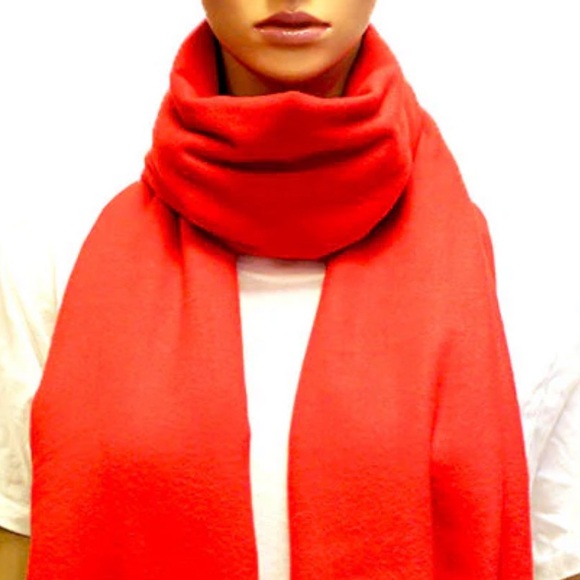 593. Soft RED Fringe Scarf NEW Item NWT One Size - Picture 2 of 3